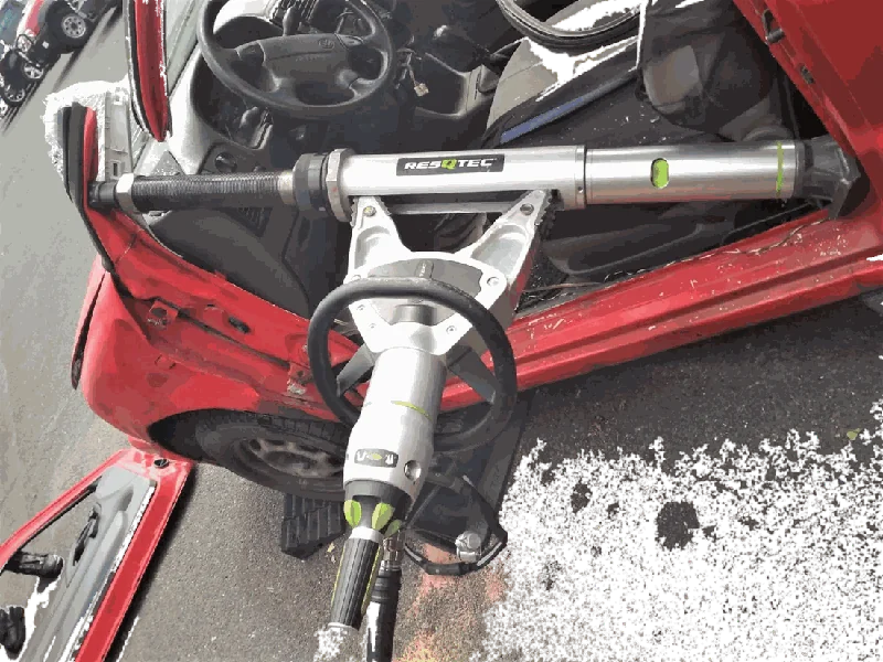 RESQTEC — Spezialgeräte (Power Pusher, Concrete Crusher, LM1) — Rettungsgeräte (RESQTEC) | SafeTech — 3